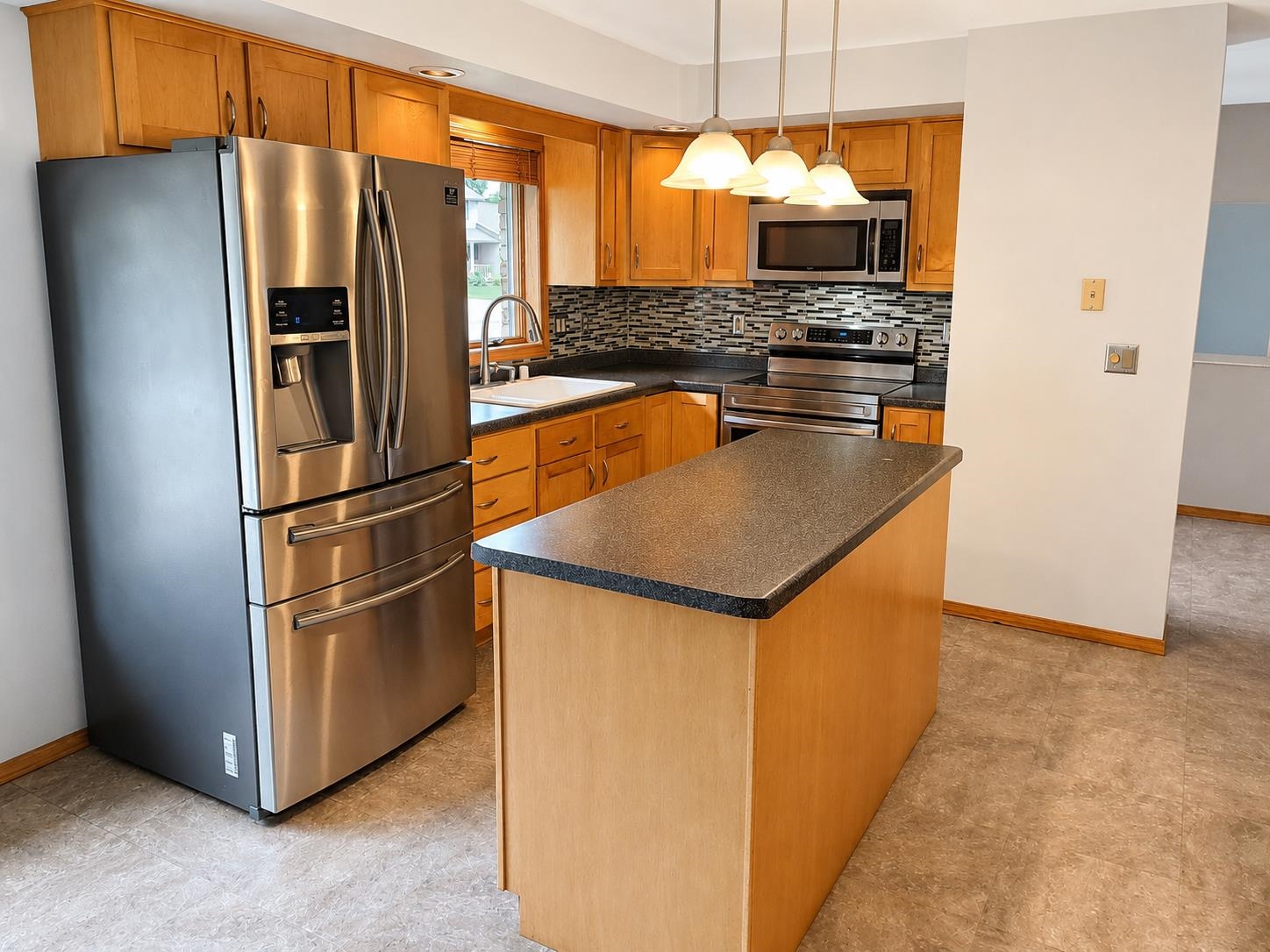 3529 North Morrison Street Appleton, WI 54911 - Photo 9 of 39