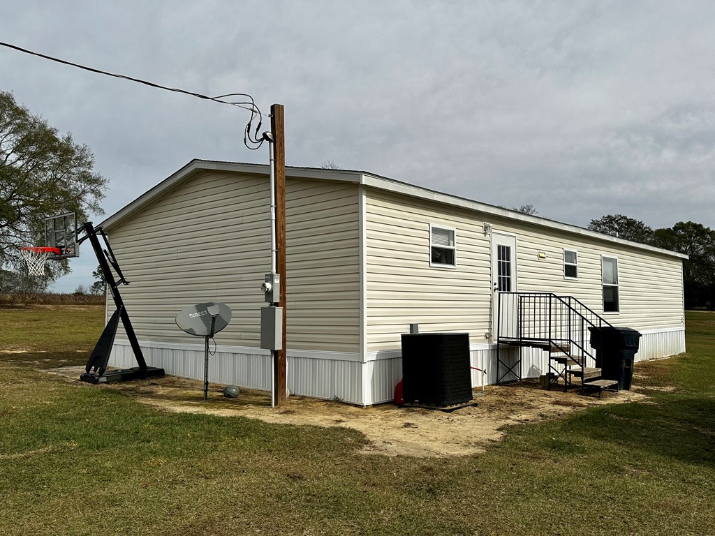 1232 Old Hartford Road Hartford, AL 36344 - Photo 29 of 37 Gallery Image 29