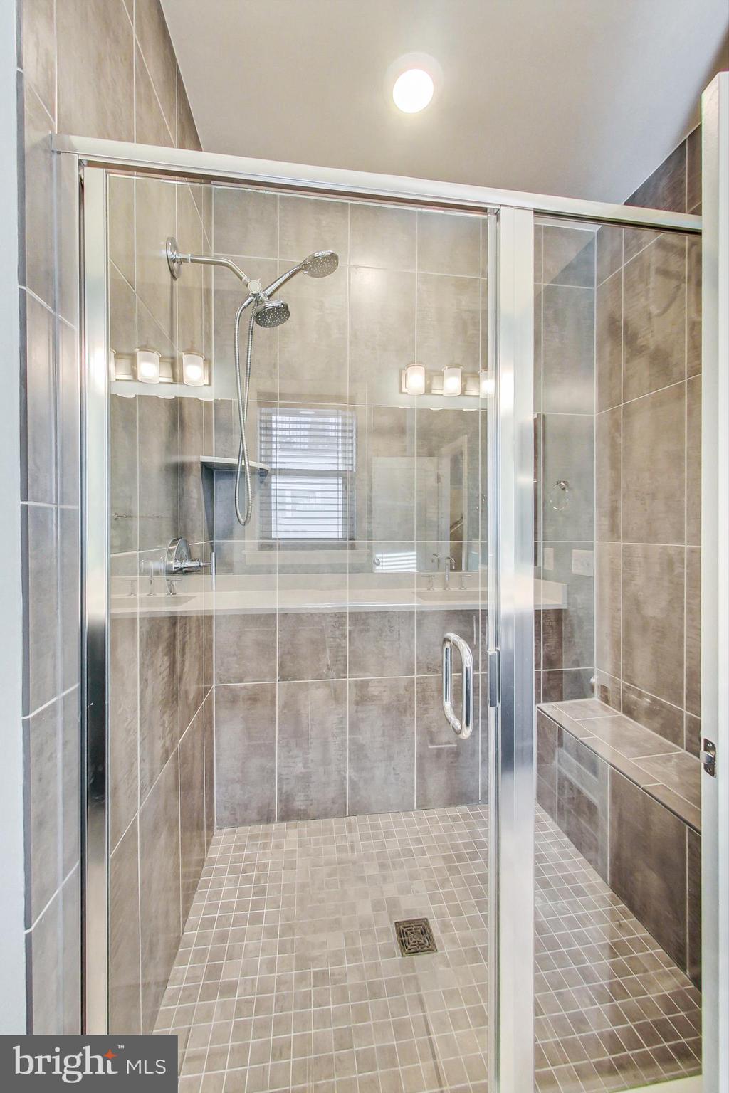 646 Ellsworth Drive Silver Spring, MD 20910 - Photo 32 of 46