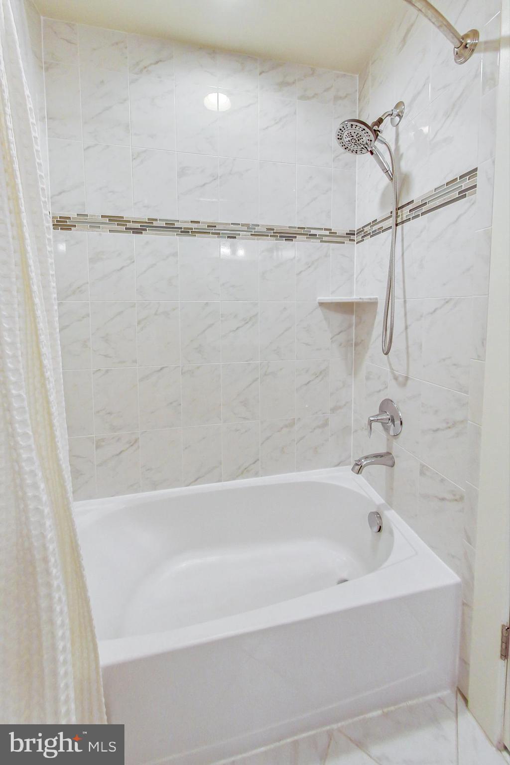 646 Ellsworth Drive Silver Spring, MD 20910 - Photo 10 of 46