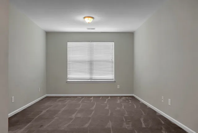 $2,200 | 279 Oglethorpe Circle, Moncks Corner, SC 29461