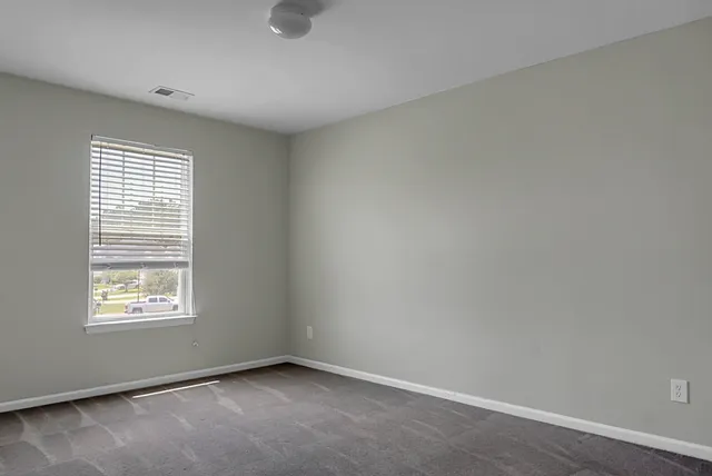 $2,200 | 279 Oglethorpe Circle, Moncks Corner, SC 29461