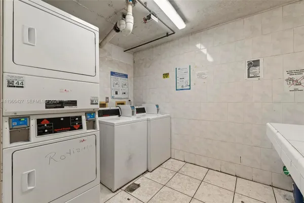 $210,000 | 606 West 81st Street, Unit 302, Hialeah, FL 33014