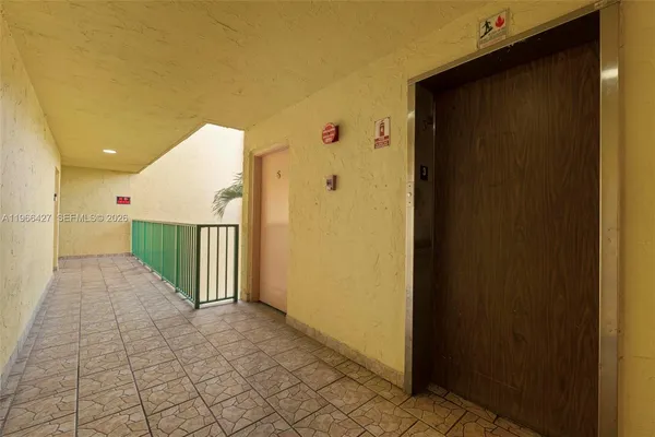 $210,000 | 606 West 81st Street, Unit 302, Hialeah, FL 33014