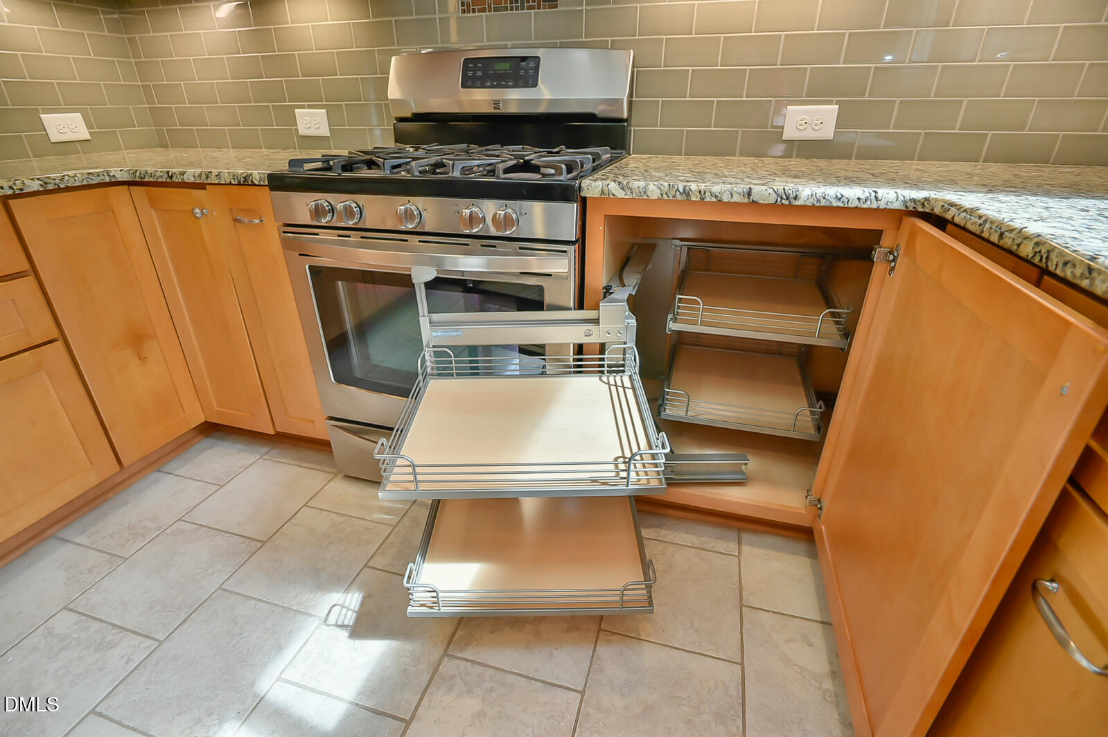 403 Brandywine Road Chapel Hill, NC 27516 - Photo 20 of 53 Corner cabinet 3