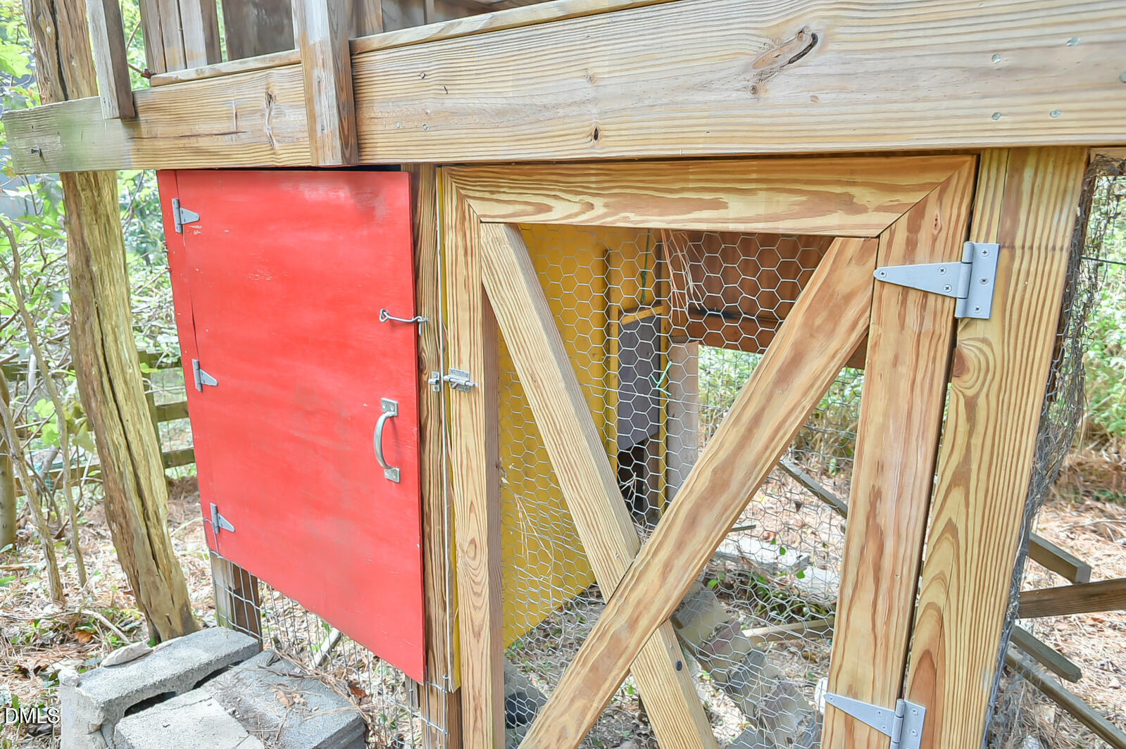 403 Brandywine Road Chapel Hill, NC 27516 - Photo 50 of 53 Chicken coop