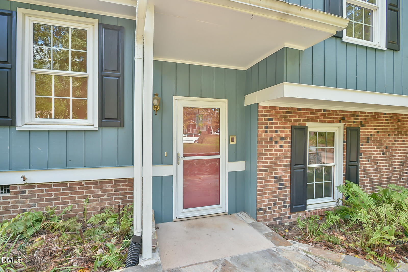 403 Brandywine Road Chapel Hill, NC 27516 - Photo 8 of 53 Front door entry