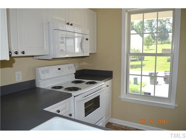 2528 Blackwolf Run Lane Raleigh, NC 27604 - Photo 4 of 16 Kitchen