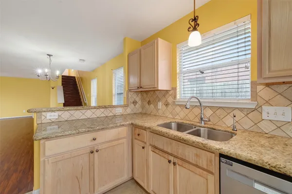 $1,900 | 6615 Windy River Lane, Katy, TX 77449