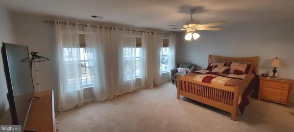 $469,900 | 232 West Pembrooke Drive, Smyrna, DE 19977