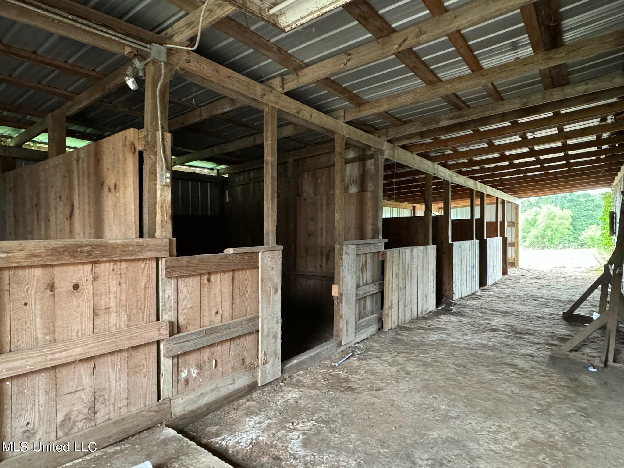 310 Entrekin Road Purvis, MS 39475 - Photo 10 of 27 IMG_20240725_231622