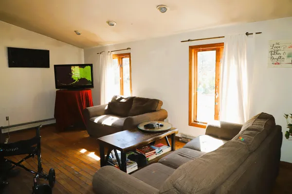 $2,500 | 85 Parker Hill Road, Rockingham, VT 05101