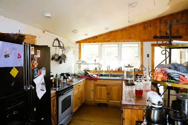 $2,500 | 85 Parker Hill Road, Rockingham, VT 05101