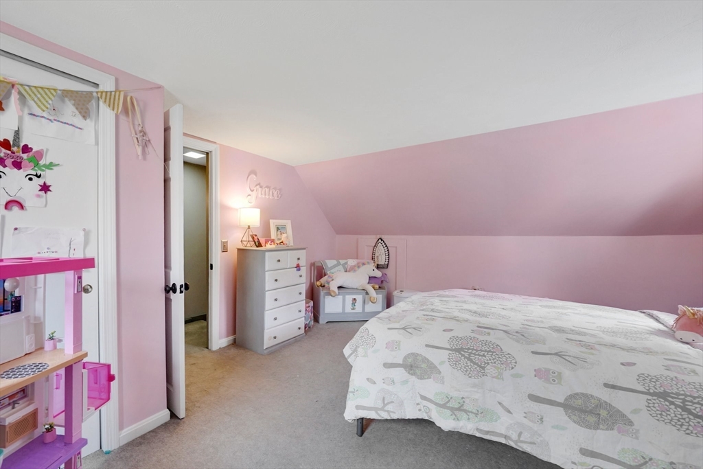 569 Somers Road East Longmeadow, MA 01028 - Photo 24 of 41 Gallery Image 24