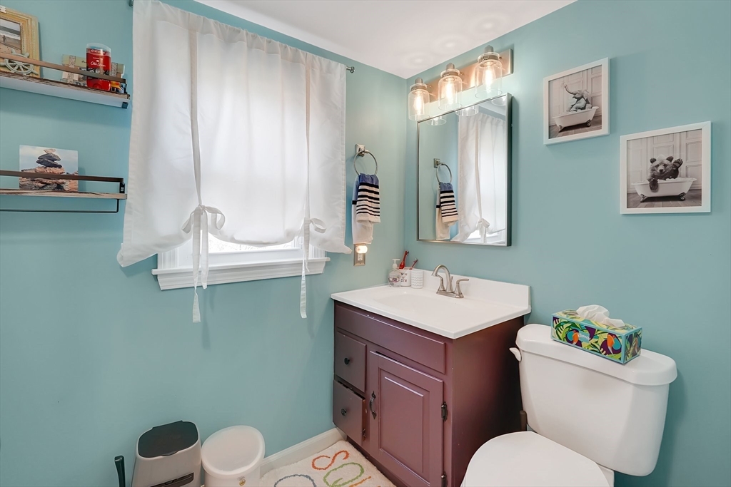 569 Somers Road East Longmeadow, MA 01028 - Photo 25 of 41 Gallery Image 25