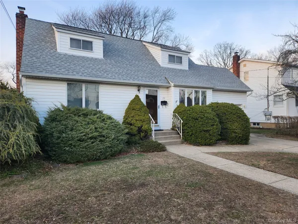 $649,990 | 77 Nims Avenue, West Babylon, NY 11704