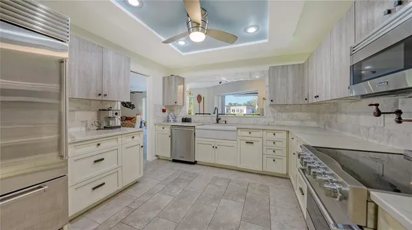 $1,685,000 | 5500 Merrimac Drive, Sarasota, FL 34231