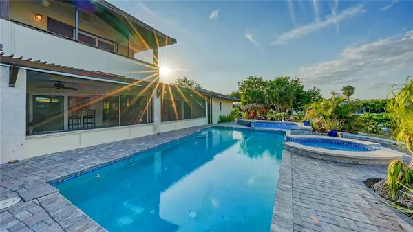 $1,685,000 | 5500 Merrimac Drive, Sarasota, FL 34231