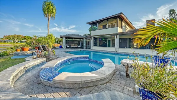 $1,685,000 | 5500 Merrimac Drive, Sarasota, FL 34231