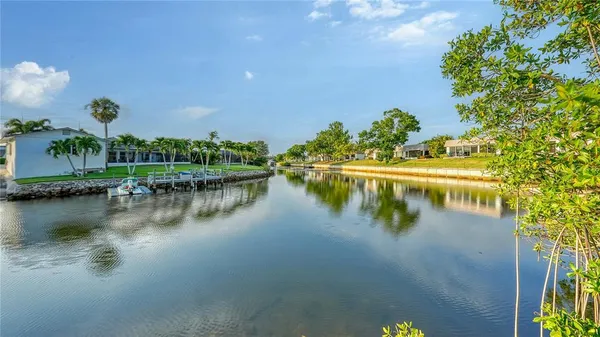 $1,685,000 | 5500 Merrimac Drive, Sarasota, FL 34231