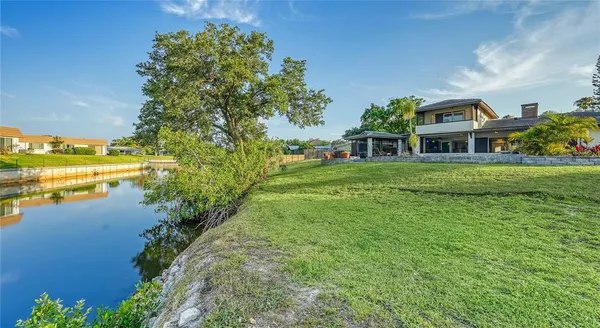 $1,685,000 | 5500 Merrimac Drive, Sarasota, FL 34231