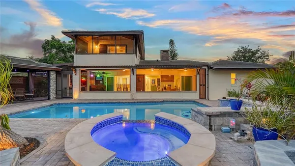 $1,685,000 | 5500 Merrimac Drive, Sarasota, FL 34231