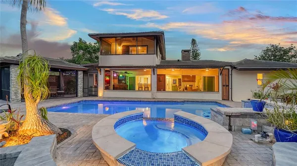 $1,685,000 | 5500 Merrimac Drive, Sarasota, FL 34231