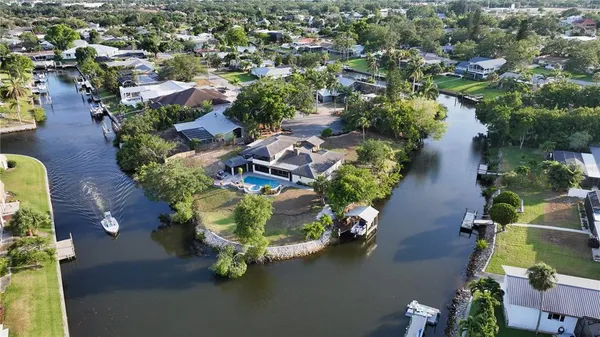 $1,685,000 | 5500 Merrimac Drive, Sarasota, FL 34231