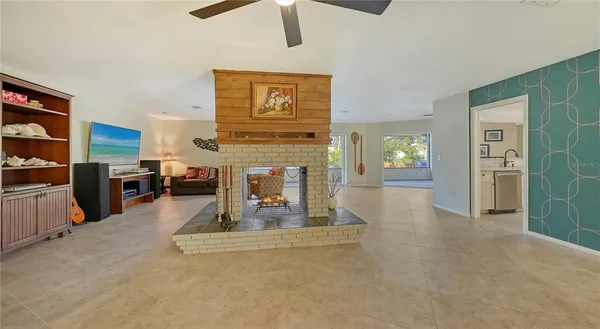 $1,685,000 | 5500 Merrimac Drive, Sarasota, FL 34231