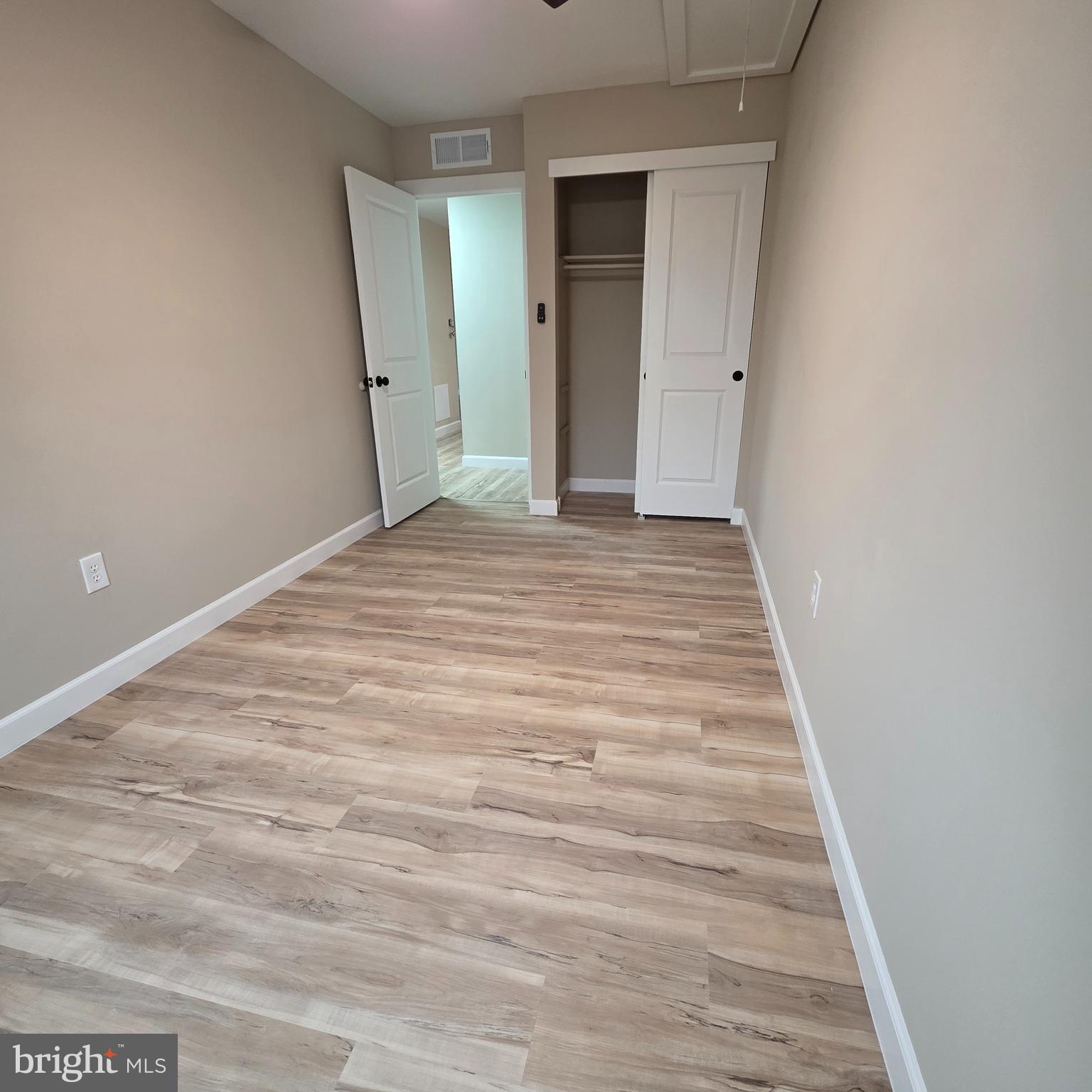 12702 Knights Road Philadelphia, PA 19154 - Photo 9 of 23 Gallery Image 9