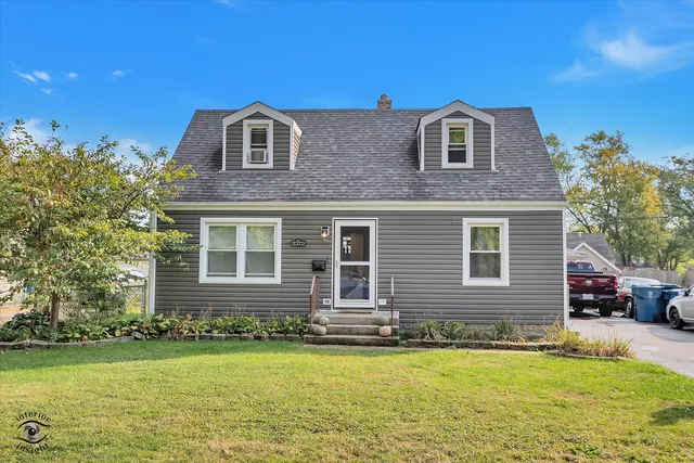 $290,000 | 14341 Kenton Avenue, Midlothian, IL 60445