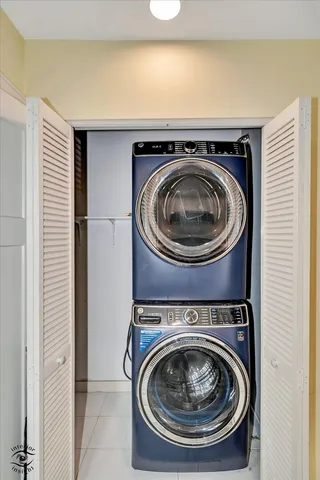 $290,000 | 14341 Kenton Avenue, Midlothian, IL 60445