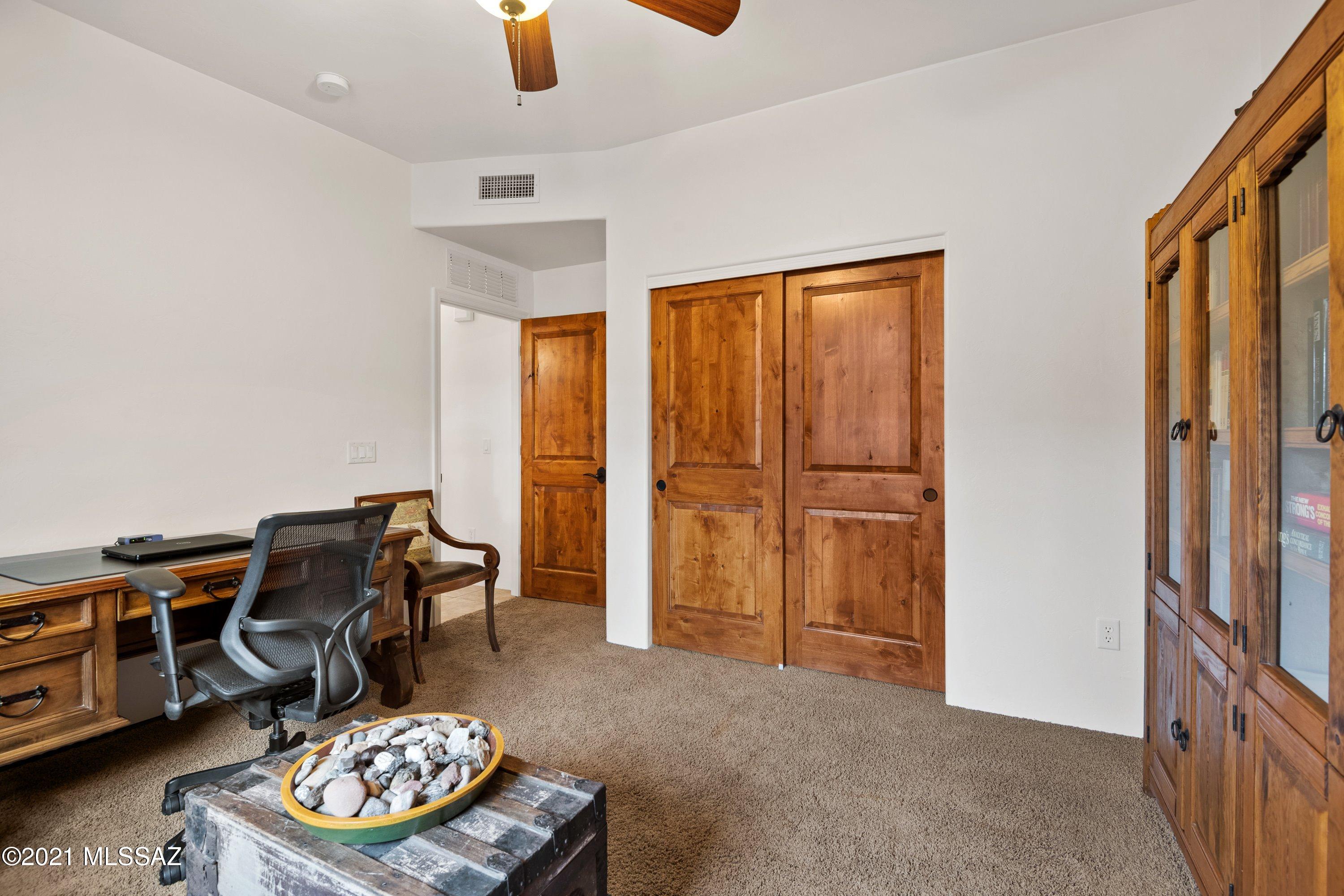 2425 West Oasis Road Oro Valley, AZ 85742 - Photo 25 of 36