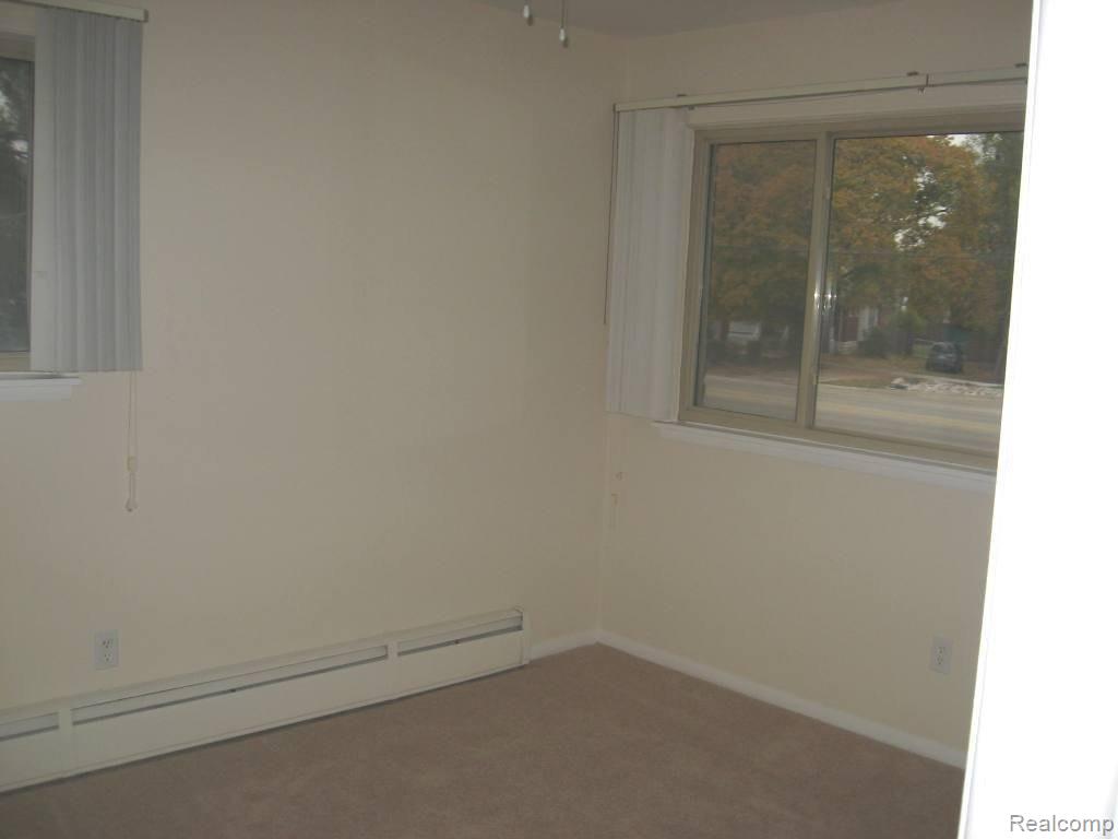 11410 Canal Road, Unit 207 Sterling Heights, MI 48314 - Photo 9 of 11 IMG_2319.JPG