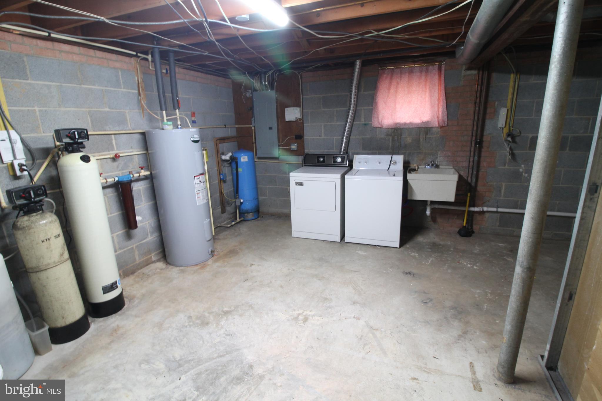 7510 Sanner Road Laurel, MD 20723 - Photo 26 of 36 utility room
