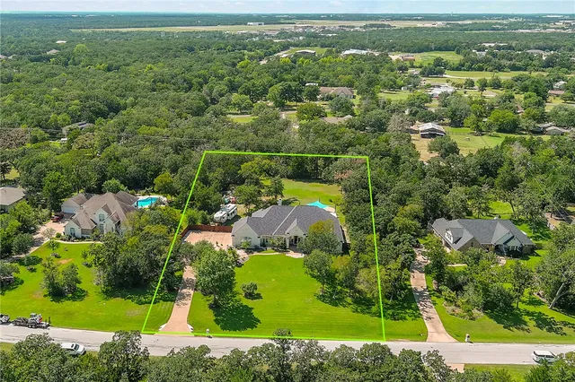 $1,095,000 | 3946 Arboleda Drive, College Station, TX 77845