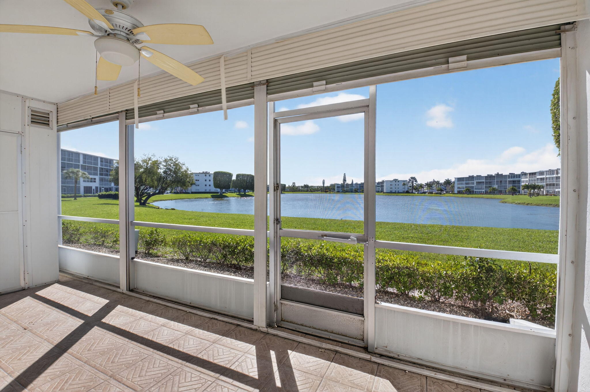 1056 Guildford East, Unit 1056 Boca Raton, FL 33434 - Photo 16 of 57 LANAI