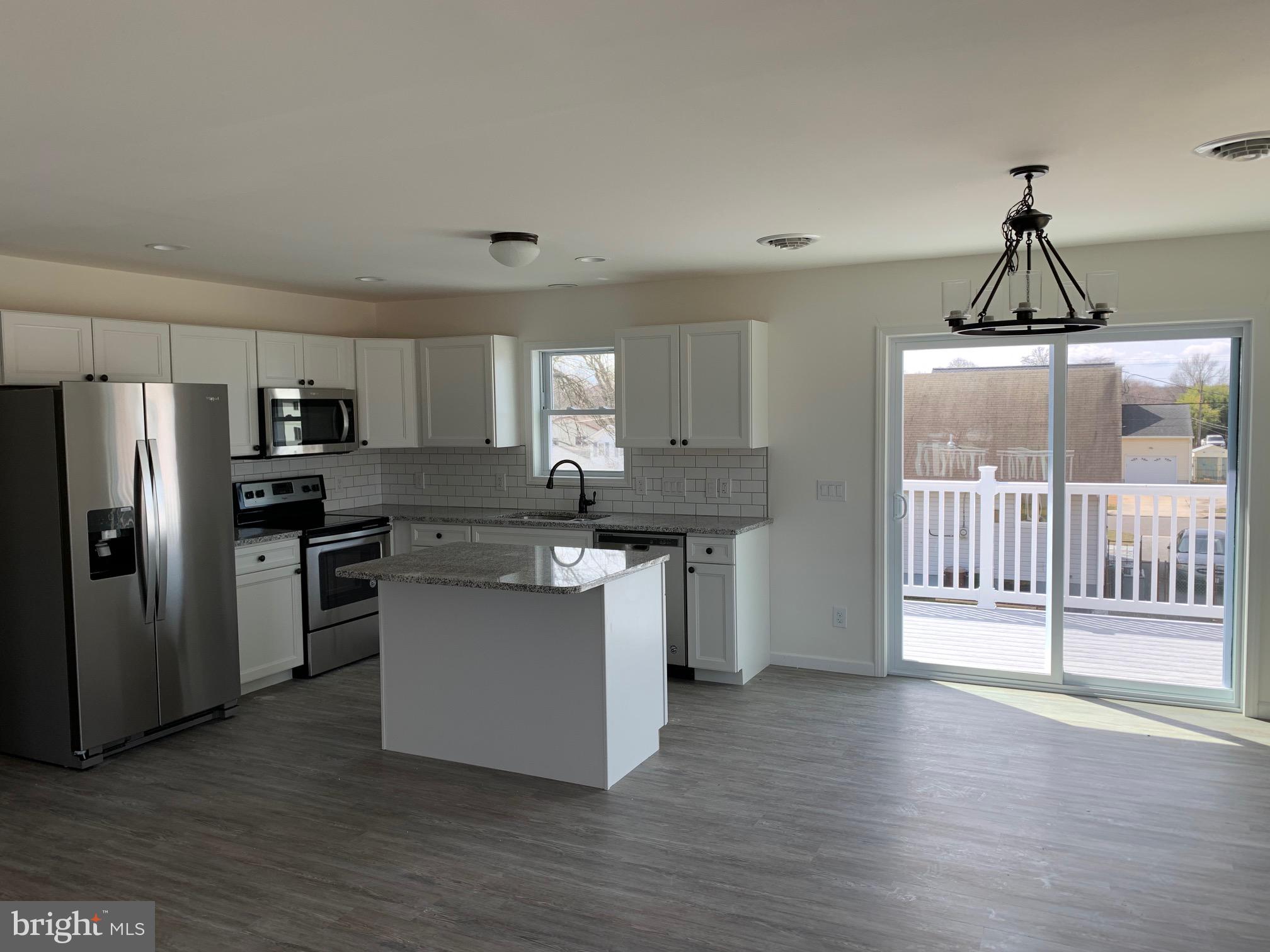 137 Princeton Road Pennsville, NJ 08070 - Photo 9 of 23 Dining/Kitchen