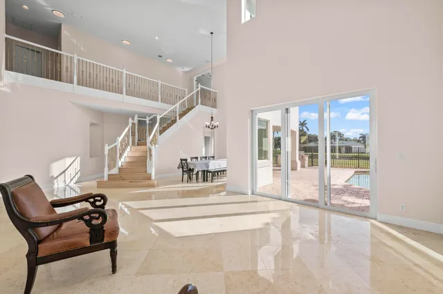 a view of entryway and hall