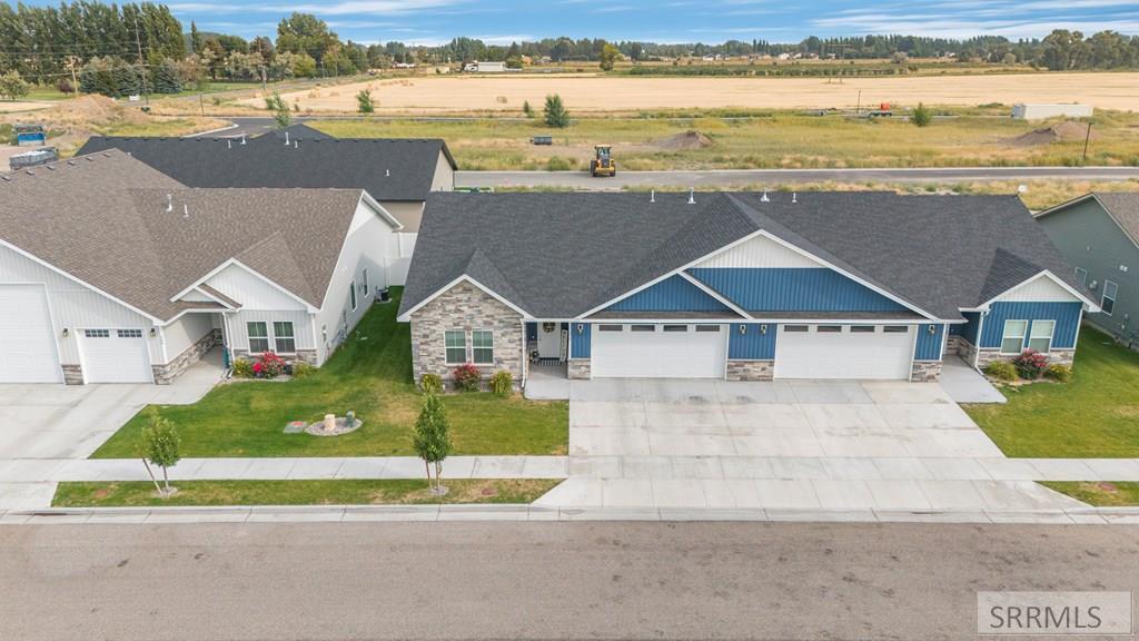 171 Dakota Avenue Rigby, ID 83442 - Photo 2 of 35 171 Dakota Avenue