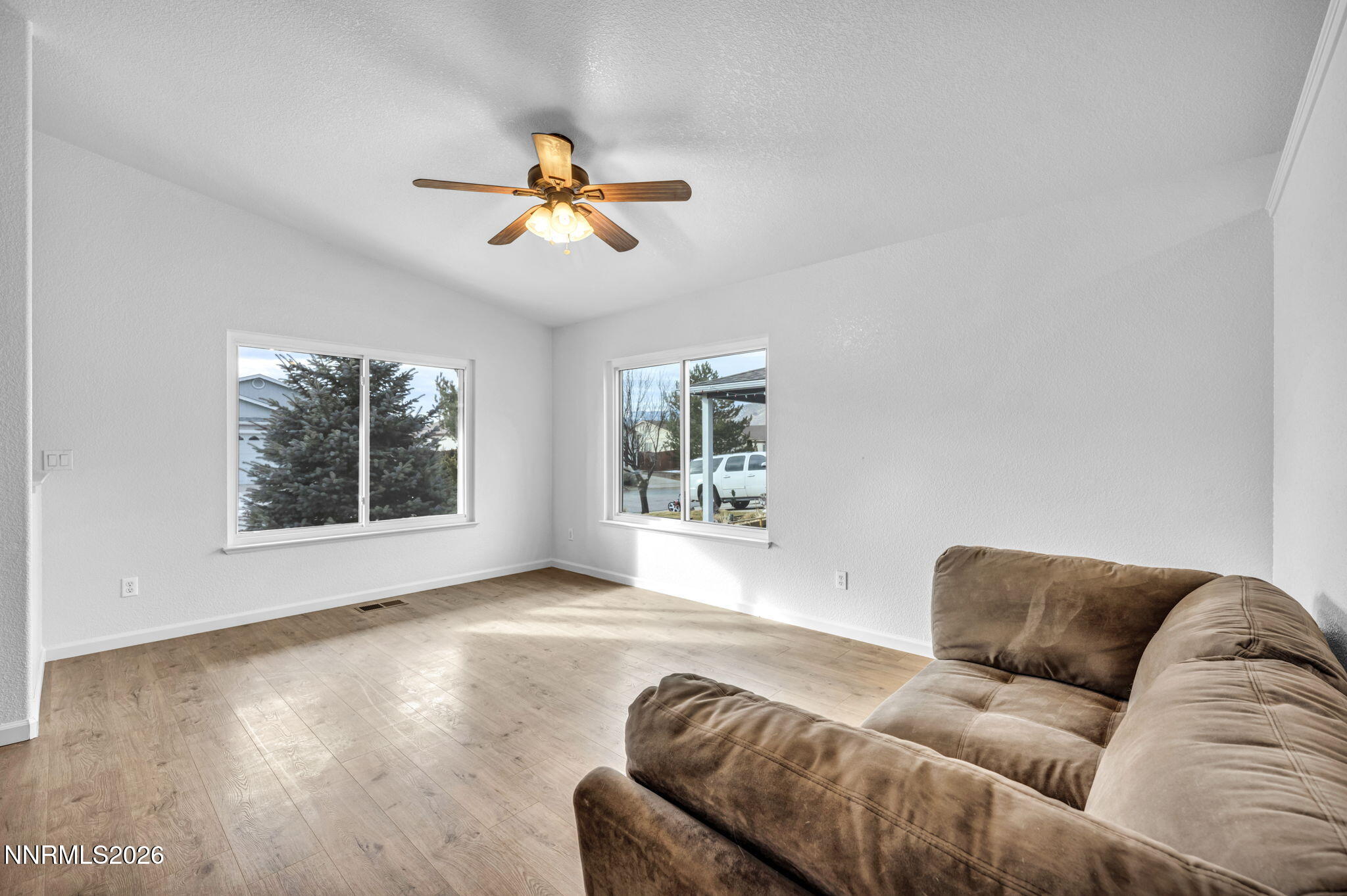 17725 Live Oak Court Reno, NV 89508 - Photo 22 of 44 a living room with furniture and a window