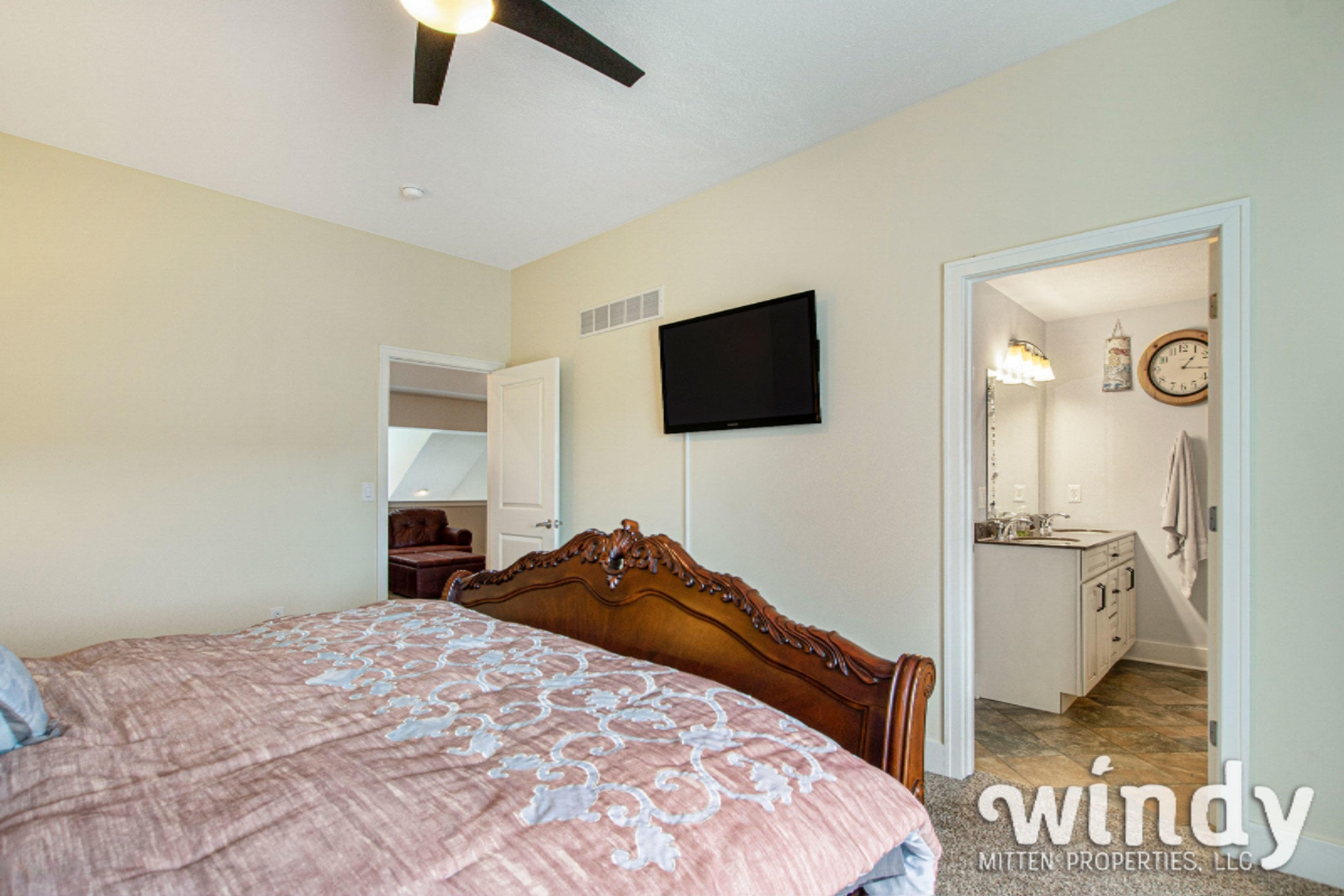 5540 Johnson Road, Unit 12 Coloma, MI 49038 - Photo 17 of 33 DSC00869