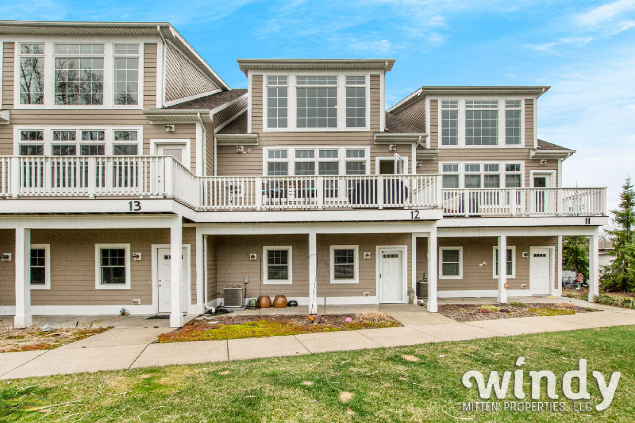 5540 Johnson Road, Unit 12 Coloma, MI 49038 - Photo 2 of 33 DSC00876