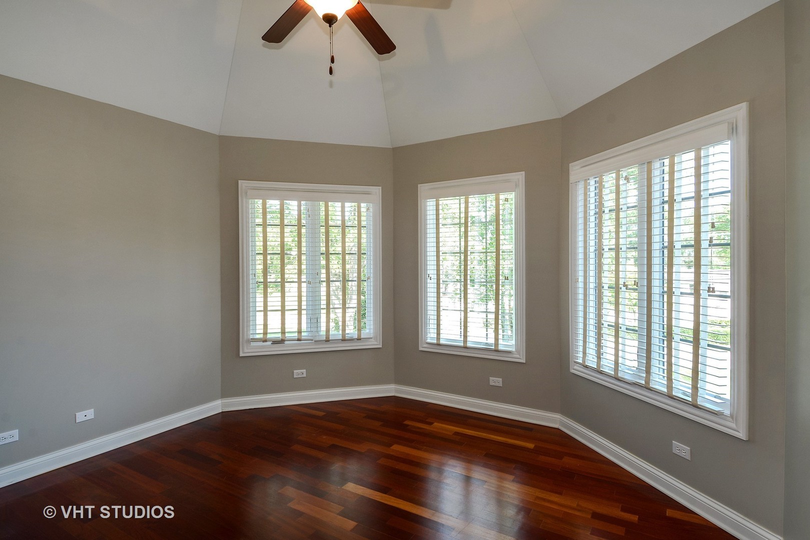 913 Riedy Road Lisle, IL 60532 - Photo 22 of 42