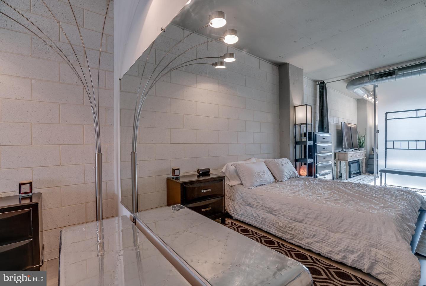 1133 14th Street Northwest, Unit 1010 Washington, DC 20005 - Photo 15 of 39