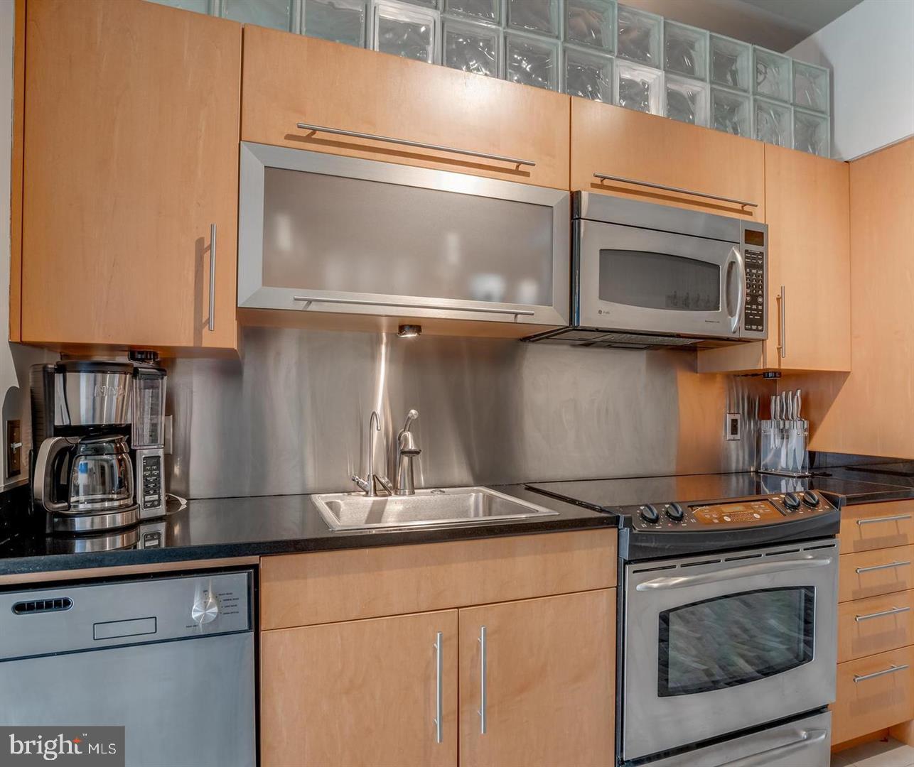 1133 14th Street Northwest, Unit 1010 Washington, DC 20005 - Photo 18 of 39