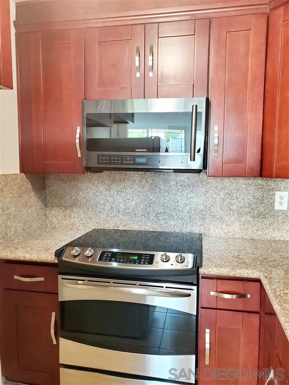 2510 Torrey Pines Road, Unit 210 La Jolla, CA 92037 - Photo 6 of 13