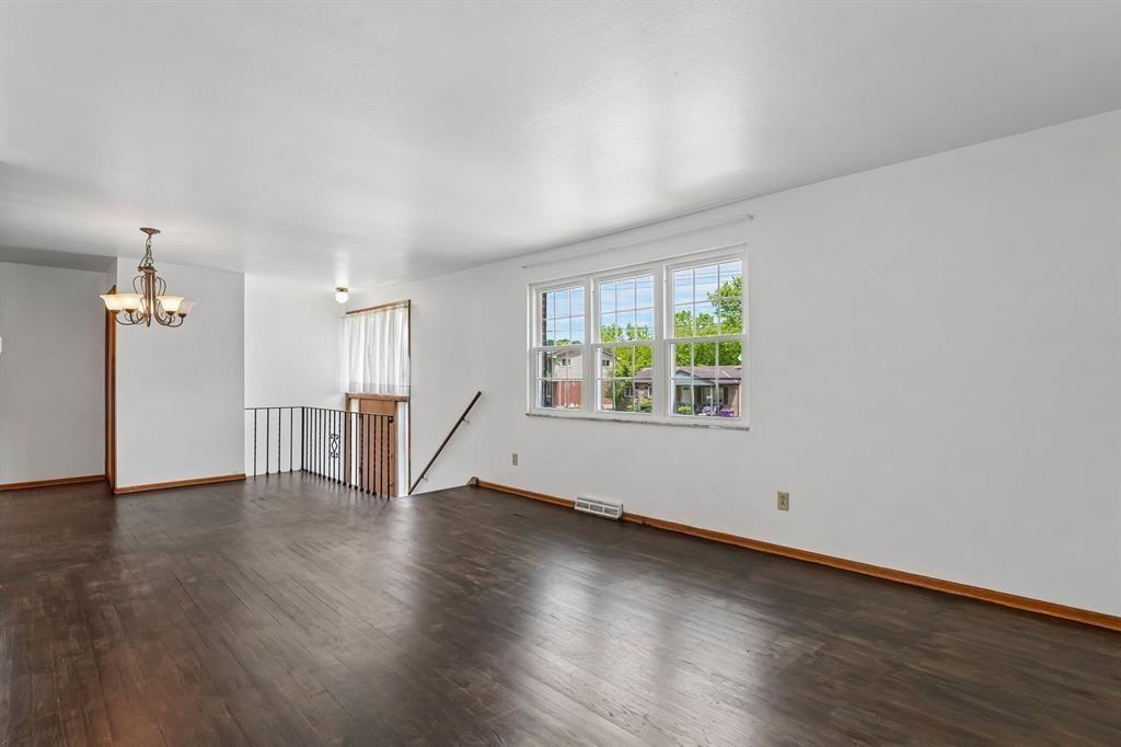 596 Anderson Avenue Pittsburgh, PA 15239 - Photo 3 of 27