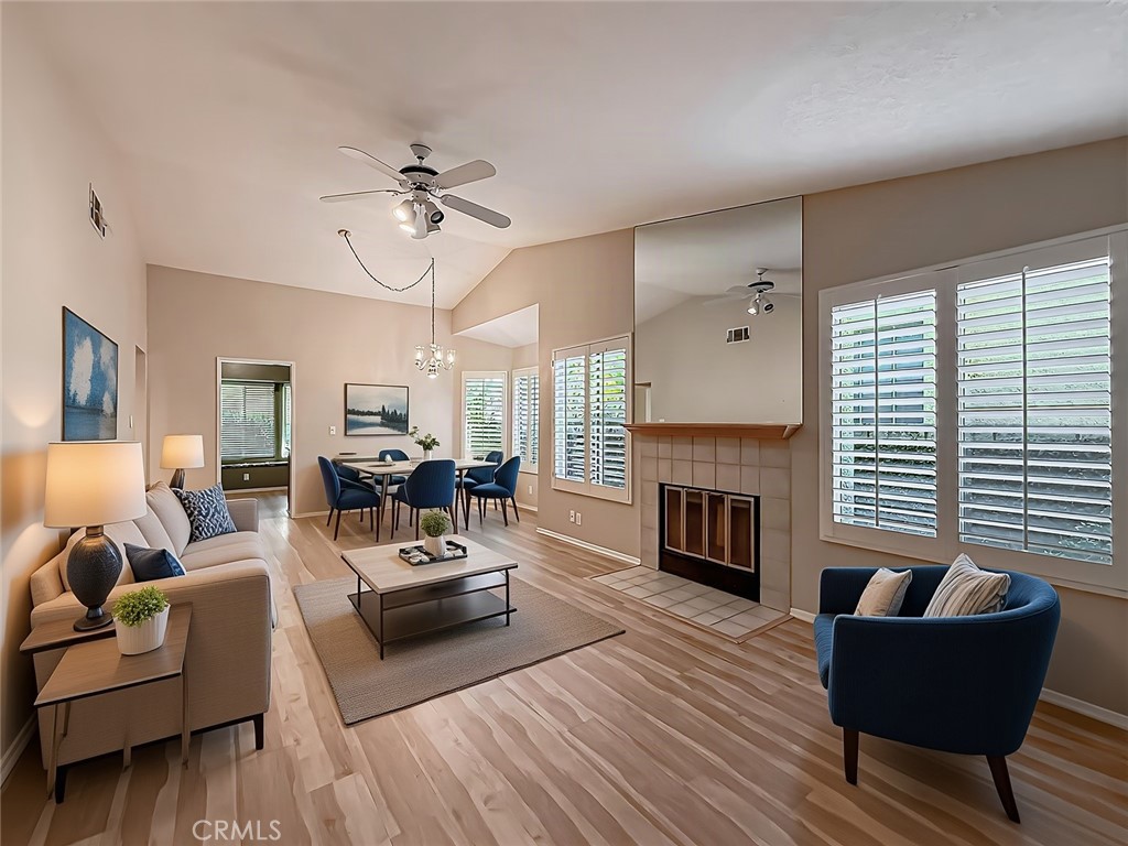 28131 Seco Canyon Road, Unit 39 Saugus, CA 91390 - Photo 4 of 46 Gallery Image 4