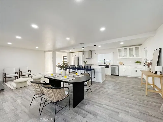 $5,200 | 512 South Barranca Avenue, West Covina, CA 91791